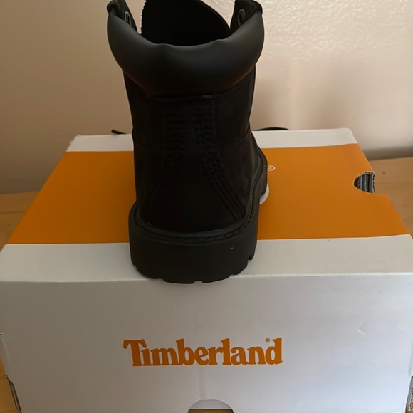 Black timberland 6 in/Toddler worn 1 once never worn after cleaned by offical - Picture 4 of 10